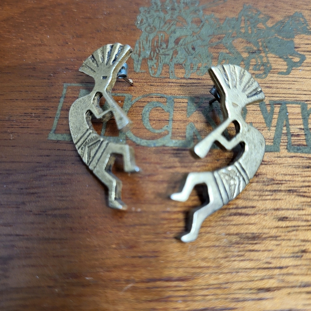 Vintage Brass Tone Metal Kokopelli Pierced Earrings